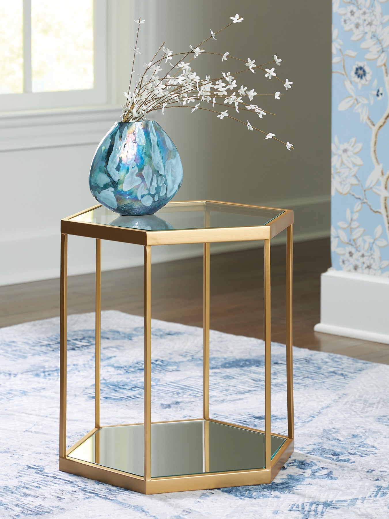 Veerwick Accent Cocktail Table – Taylor's Furniture